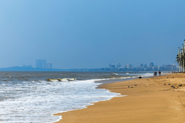 Surat to Juhu One-Way Cab Service